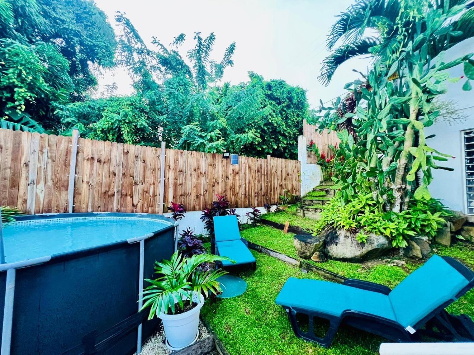 Villa Iguana, Duplex Paisible, Vue Magnifique Mer Et Rocher Du Diamant, Piscine Sainte-Luce Bagian luar foto